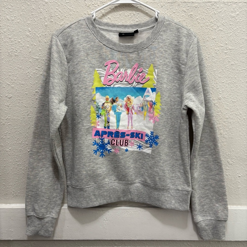 Barbie "Apres-Ski Club" Gray Sweatshirt Pullover NWOT M